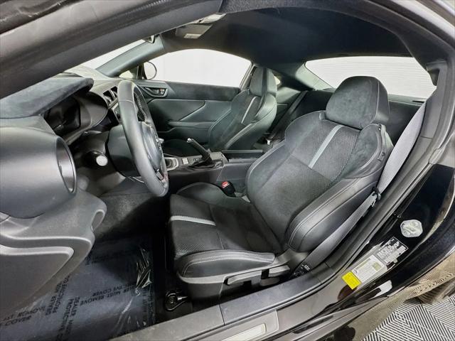 2025 Toyota GR86 Premium