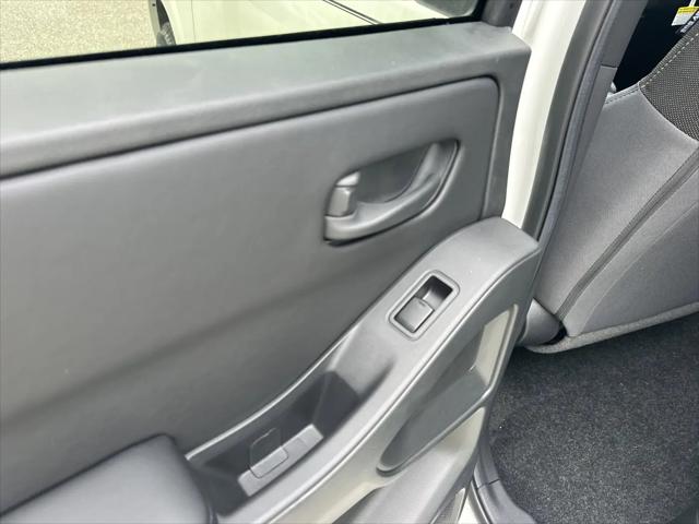 2026 Nissan Frontier Crew Cab SV 4x2