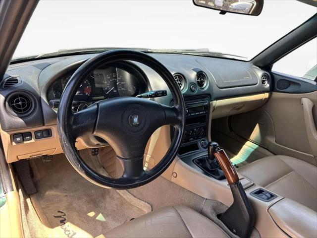 1999 Mazda MX-5 Base