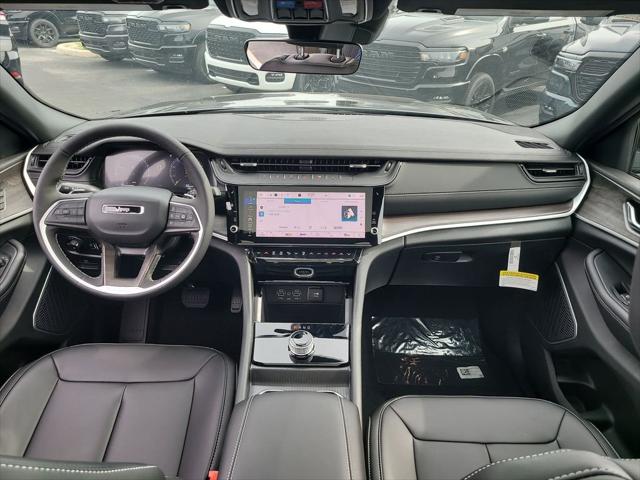 2026 Jeep Grand Cherokee Limited 4x2