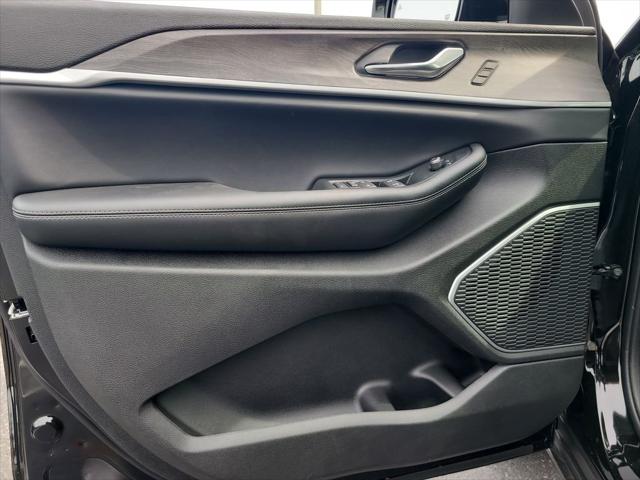 2026 Jeep Grand Cherokee Limited 4x2