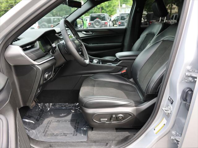 2025 Jeep Grand Cherokee Altitude X 4x4