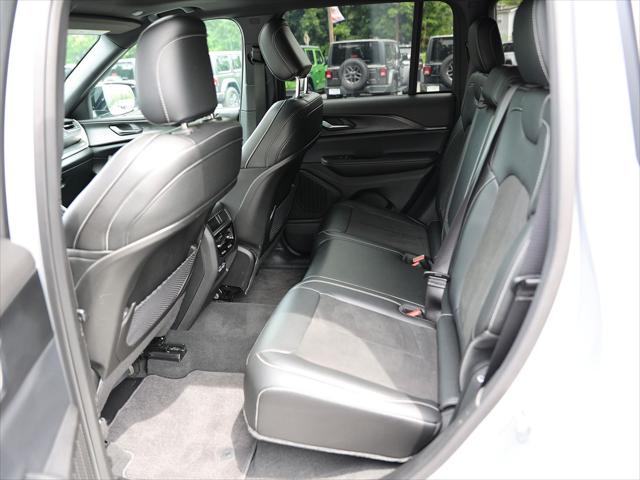 2025 Jeep Grand Cherokee Altitude X 4x4