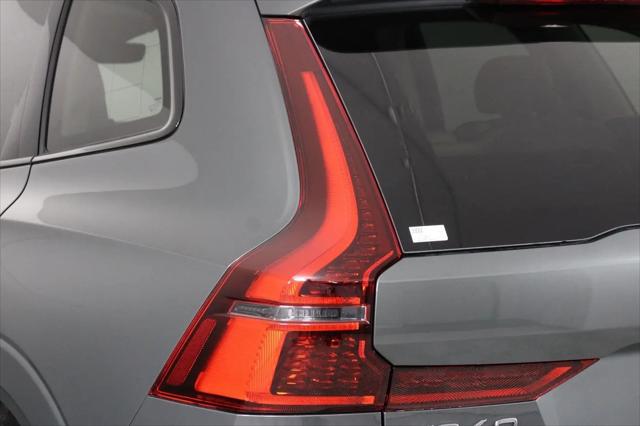 2026 Volvo XC60 Plug-In Hybrid Ultra, T8 AWD Electric/Gasoline, Dark