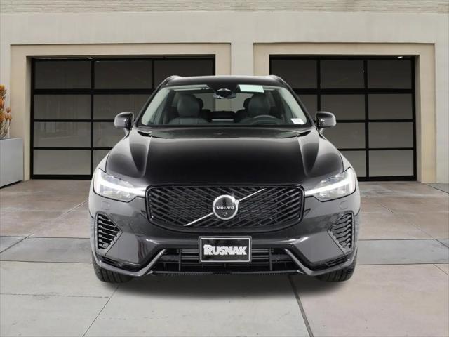 2026 Volvo XC60 Plug-In Hybrid Ultra, T8 AWD Electric/Gasoline, Dark