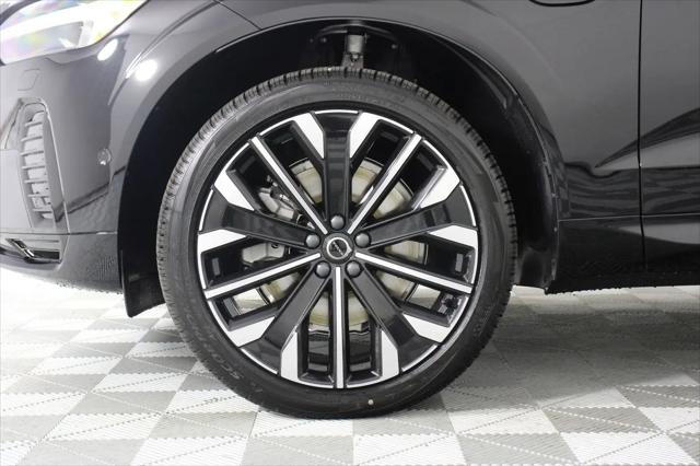 2026 Volvo XC60 Plug-In Hybrid Ultra, T8 AWD Electric/Gasoline, Dark