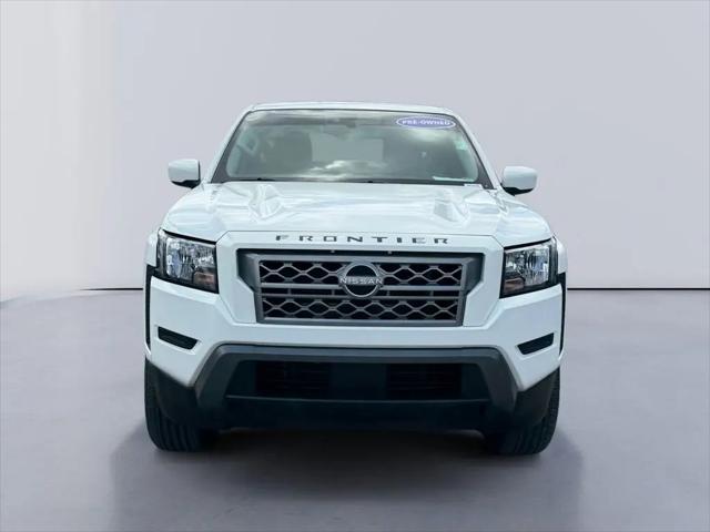 2022 Nissan Frontier Crew Cab SV 4x2