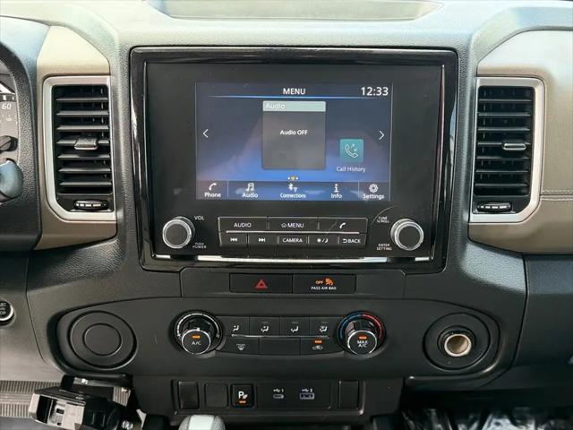 2022 Nissan Frontier Crew Cab SV 4x2