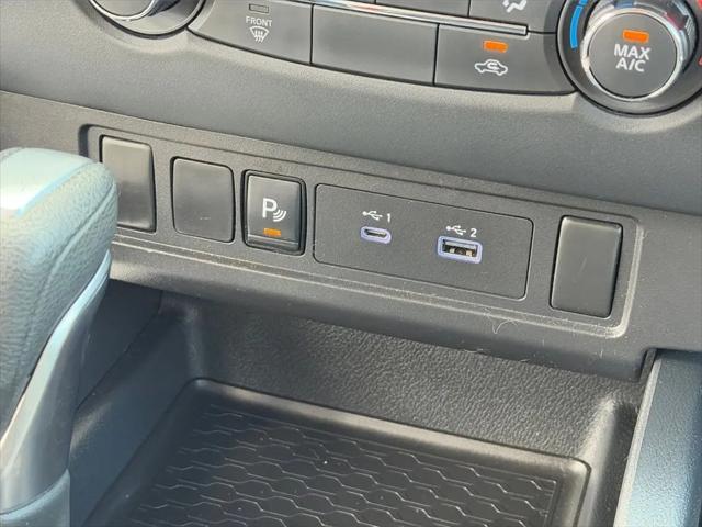 2022 Nissan Frontier Crew Cab SV 4x2