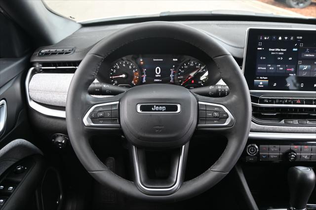 2024 Jeep Compass Latitude Lux FWD