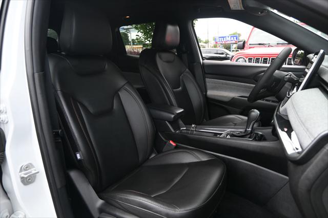 2024 Jeep Compass Latitude Lux FWD