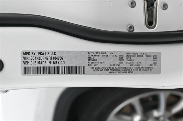 2024 Jeep Compass Latitude Lux FWD