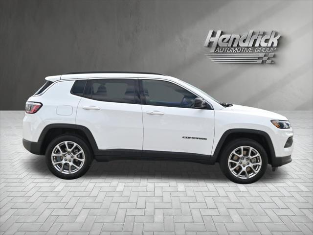 2024 Jeep Compass Latitude Lux FWD