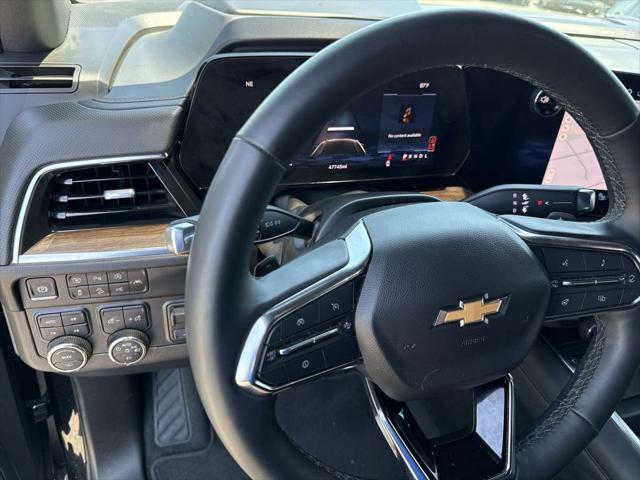 2025 Chevrolet Suburban 4WD High Country