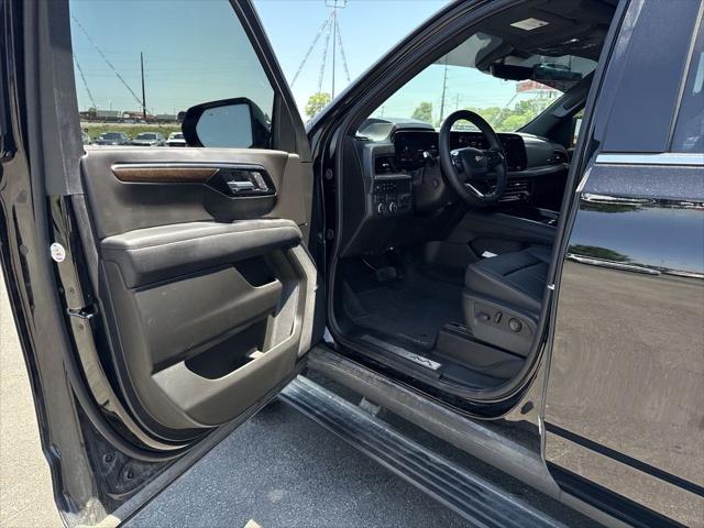 2025 Chevrolet Suburban 4WD High Country