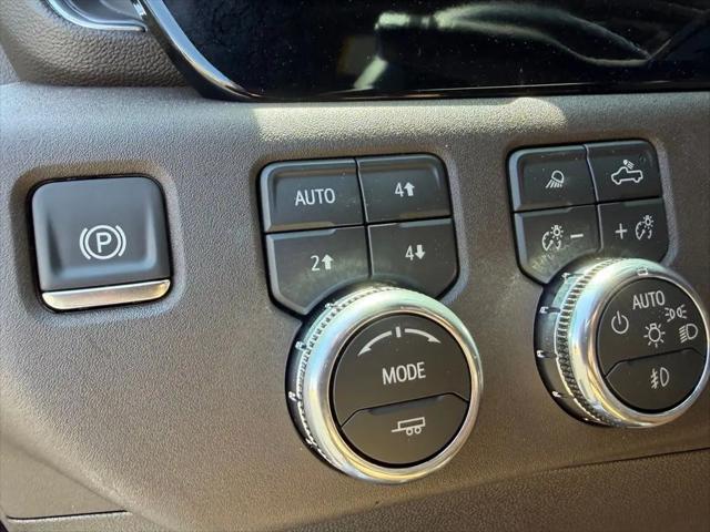 2026 GMC Sierra 2500HD Crew Cab, Standard Bed, SLT, 4WD