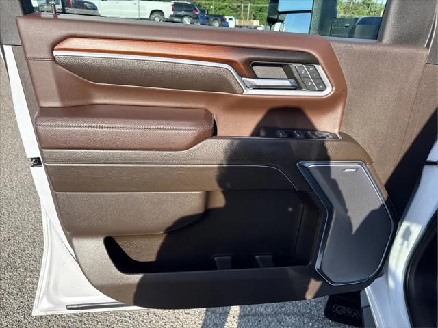 2024 GMC Sierra 3500HD Denali