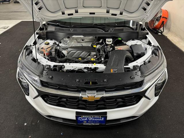2025 Chevrolet Trax FWD LS