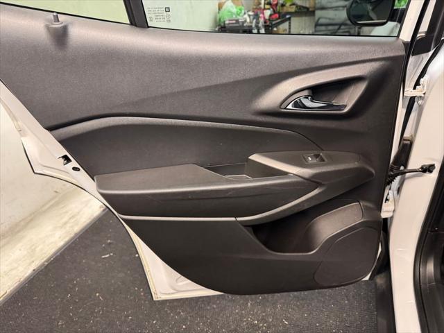 2025 Chevrolet Trax FWD LS