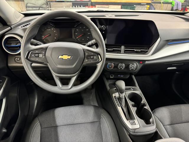2025 Chevrolet Trax FWD LS