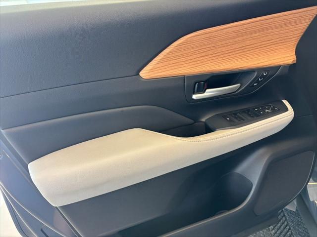 2024 Toyota Grand Highlander Platinum