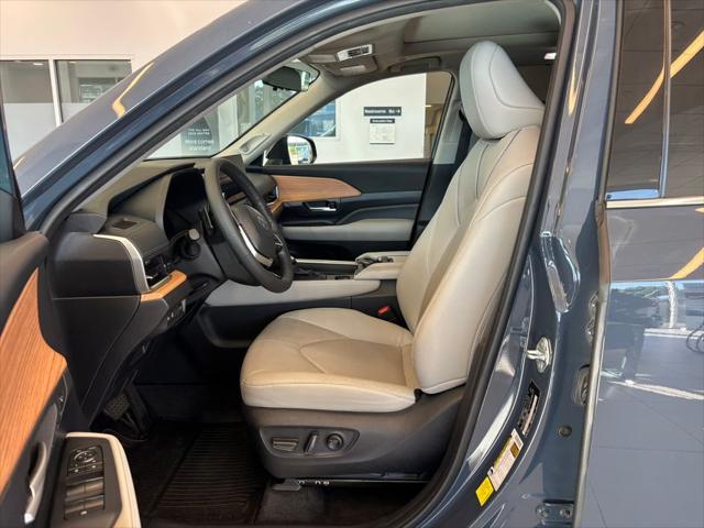 2024 Toyota Grand Highlander Platinum