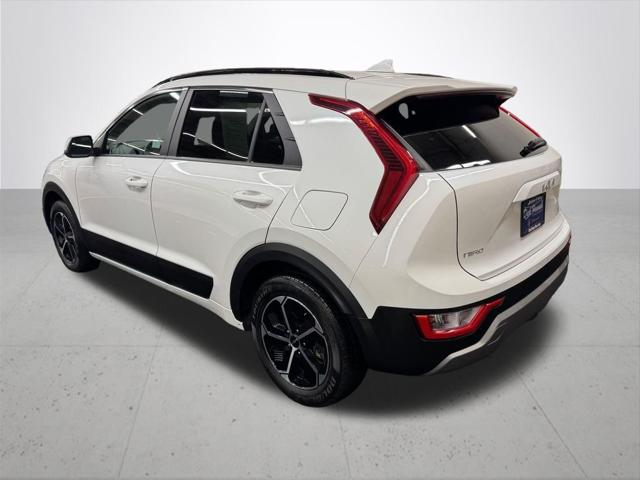 2024 Kia Niro LX