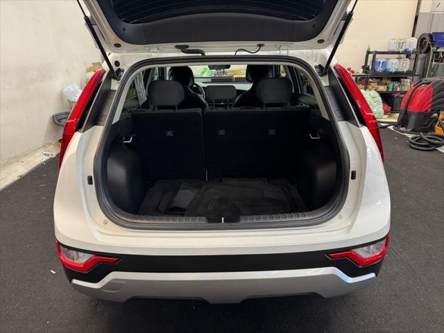 2024 Kia Niro LX