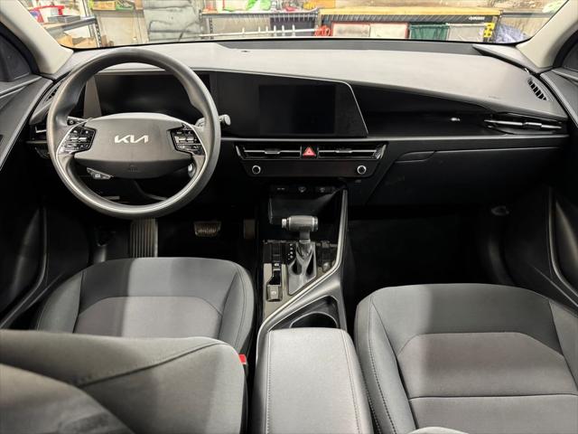 2024 Kia Niro LX