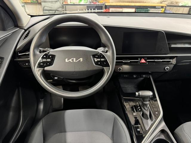 2024 Kia Niro LX