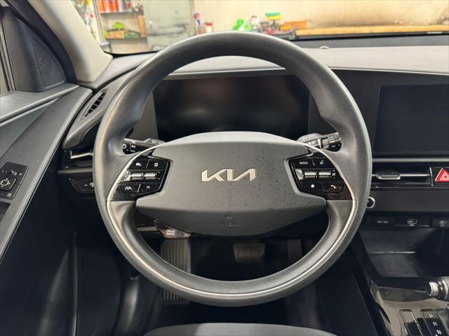 2024 Kia Niro LX