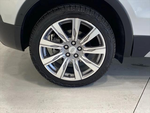 2022 Cadillac XT4 AWD Premium Luxury