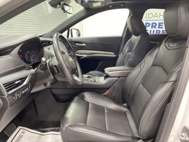 2022 Cadillac XT4 AWD Premium Luxury