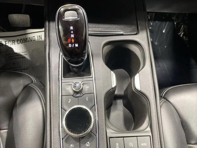 2022 Cadillac XT4 AWD Premium Luxury