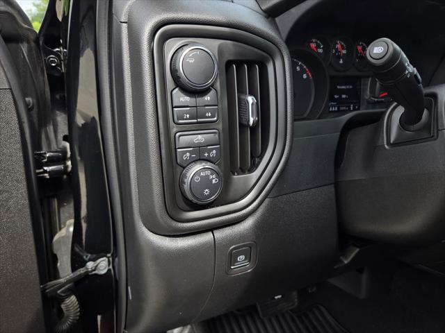 2024 Chevrolet Silverado 1500 4WD Crew Cab Short Bed Custom Trail Boss