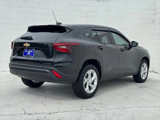 2026 Chevrolet Trax FWD LS