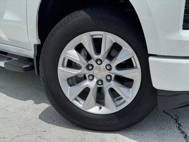 2026 Chevrolet Silverado 1500 4WD Crew Cab Short Bed Custom