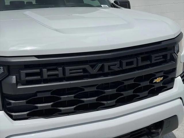 2026 Chevrolet Silverado 1500 4WD Crew Cab Short Bed Custom