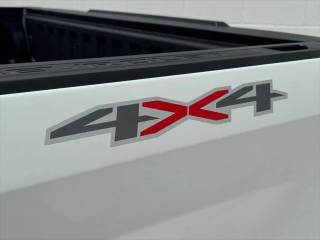 2026 Chevrolet Silverado 1500 4WD Crew Cab Short Bed Custom