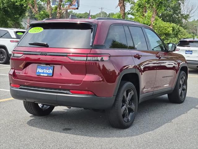 2023 Jeep Grand Cherokee Altitude 4x4 2023 Jeep Grand Cherokee Altitude 4x4