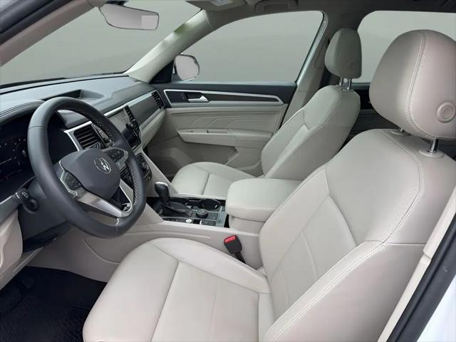 2022 Volkswagen Atlas 3.6L V6 SE w/Technology