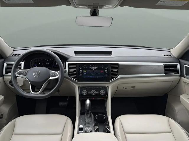 2022 Volkswagen Atlas 3.6L V6 SE w/Technology