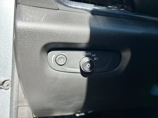 2023 Chevrolet Traverse FWD LT Cloth