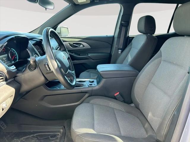 2023 Chevrolet Traverse FWD LT Cloth
