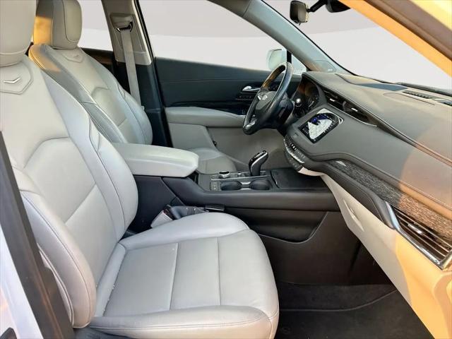 2020 Cadillac XT4 FWD Premium Luxury