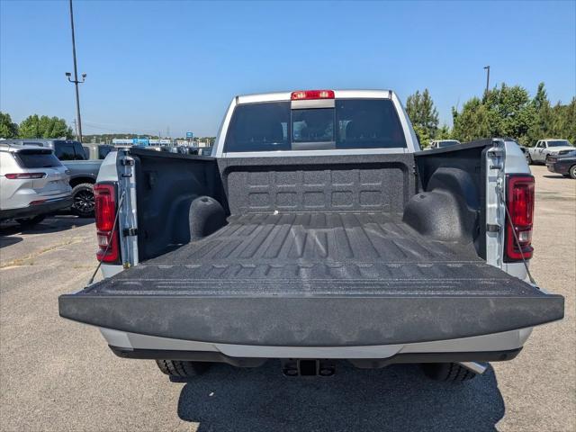2026 Ram 2500 Black Express Crew Cab 4x4 6'4" Box
