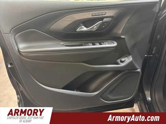 2024 GMC Terrain AWD SLT