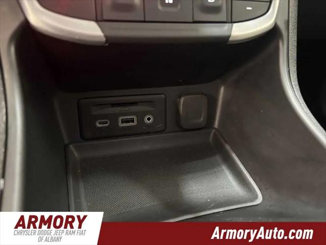 2024 GMC Terrain AWD SLT