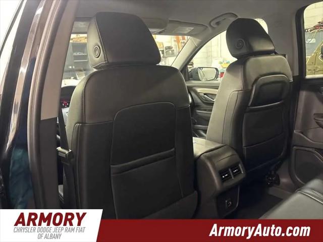 2024 GMC Terrain AWD SLT
