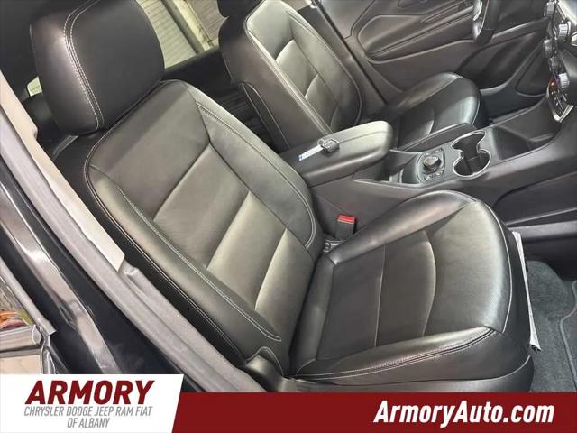 2024 GMC Terrain AWD SLT